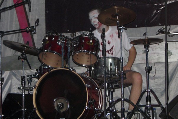 x_4423335e.jpg