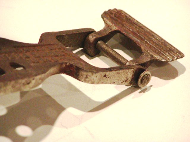 1913