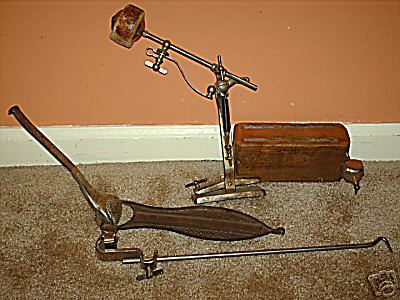 Here is a 1920's Ludwig Drum Pedal Surprised a wood block and some other early parts. Block is marked Ludwig, Pedal is marked Ludwig Jr April 1914 Pat pend. These are just the spare parts you need!