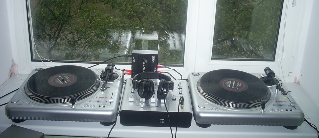 VESTAX.jpg