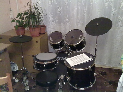 21032010099.jpg
