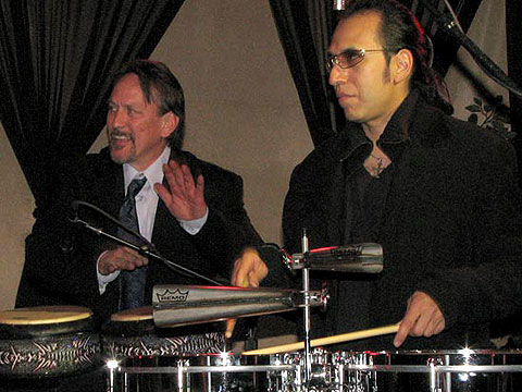 Chalo Eduardo и Joey Heredia