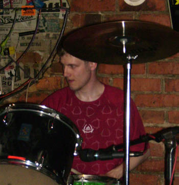 Я. Сосредоточеная морда >:-|