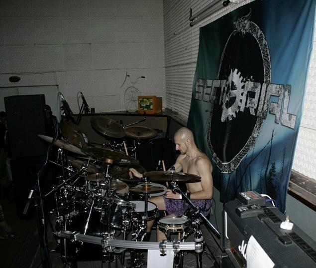 y_dd967401.jpg