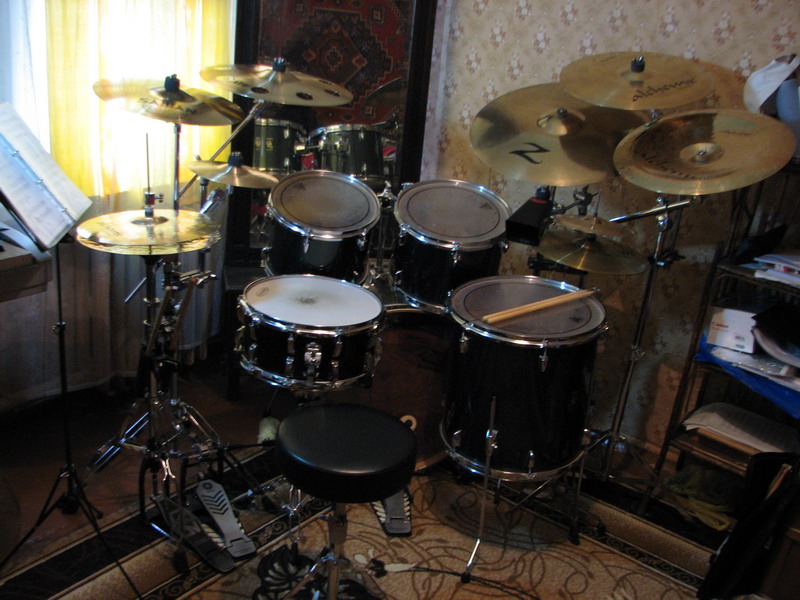 Drums 035 small.jpg