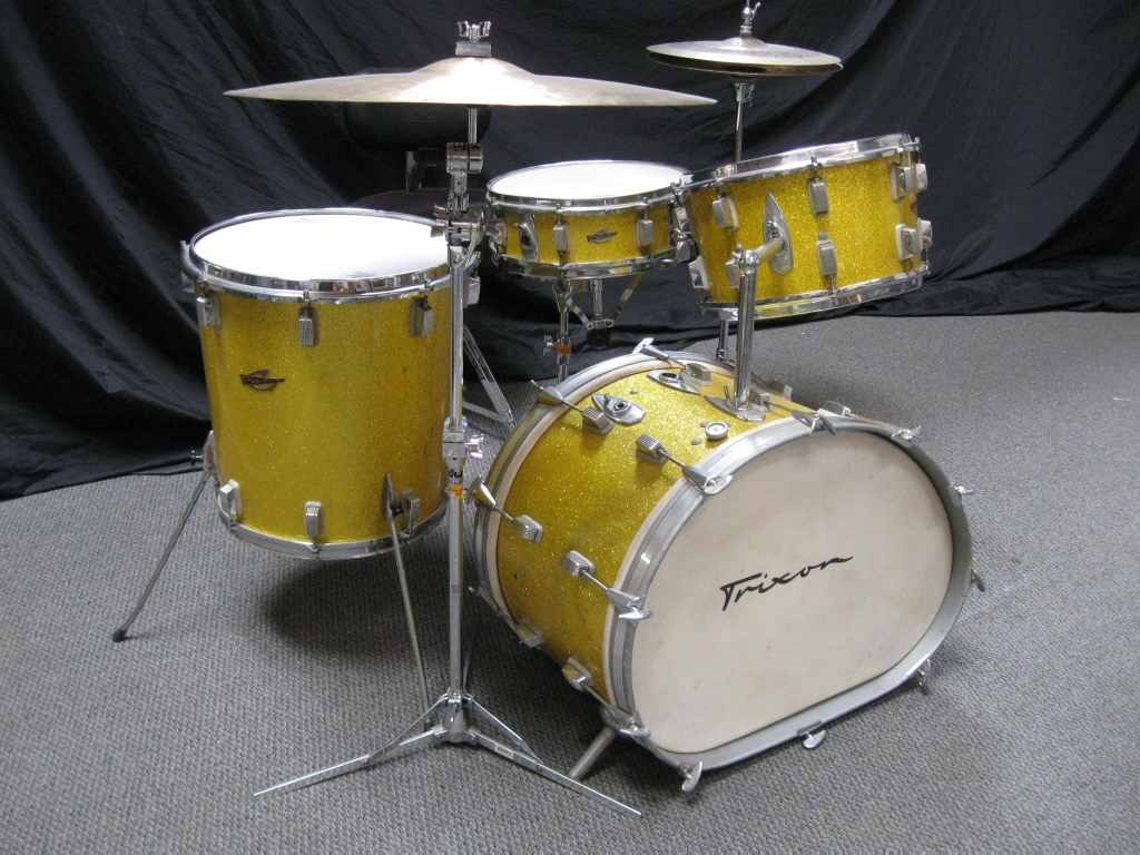trixon_yellowsparkle1.jpg