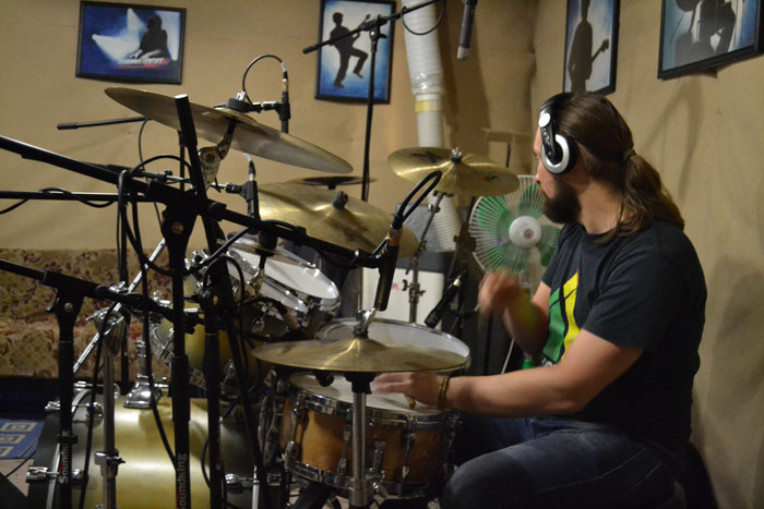 Drums_(small).jpg